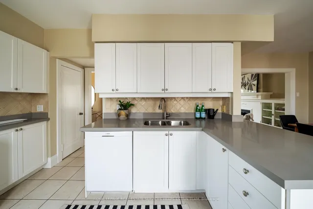 Additional image 11 of 85 Douglas Cres