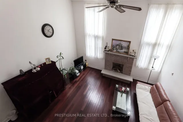 Additional image 3 of 25 Cardwell Ave Unit 30