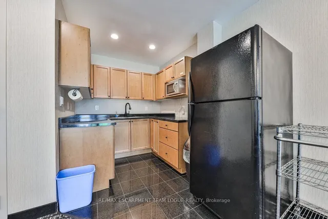 Additional image 46 of 2085 Amherst Heights Dr Unit PH705