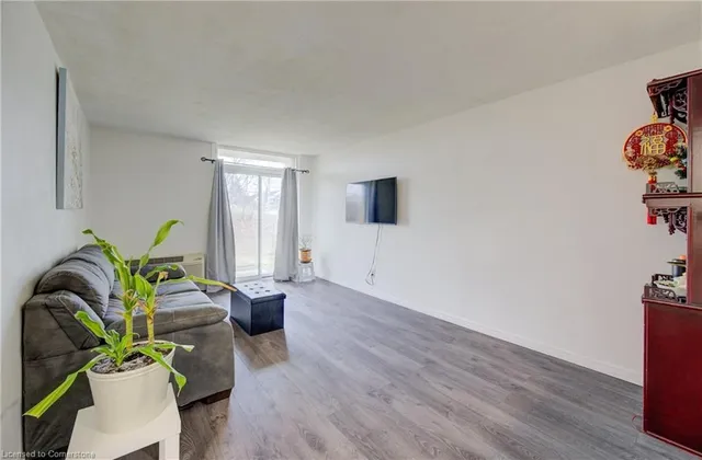 Additional image 3 of 185 Kehl St Unit 103