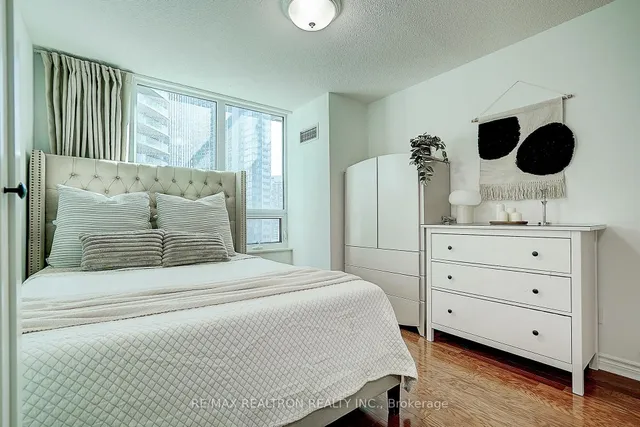 Additional image 5 of 25 Lower Simcoe St Unit 1505