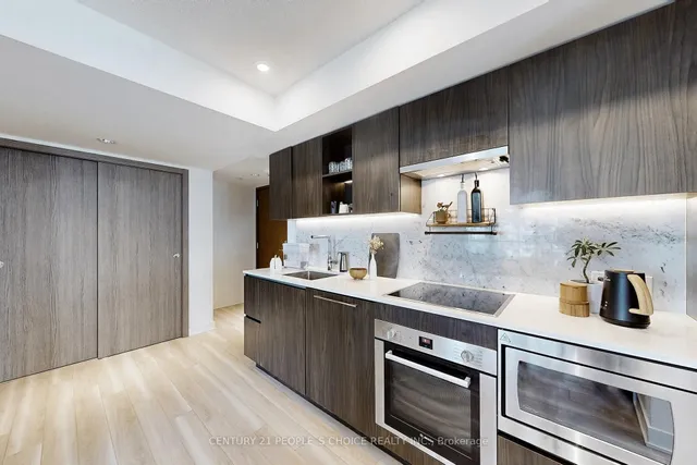 Additional image 18 of 17 Bathurst St Unit 1006