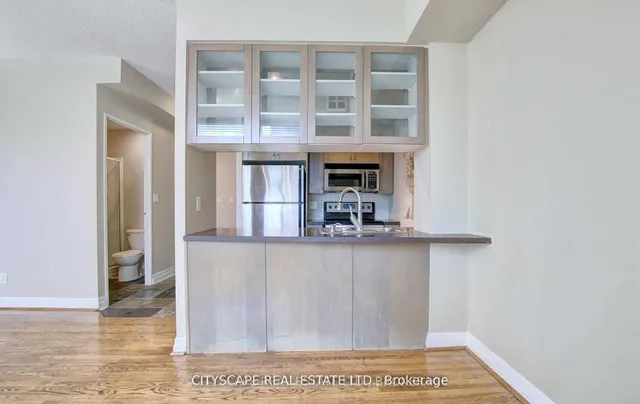 Additional image 14 of 70 Alexander St Unit 802