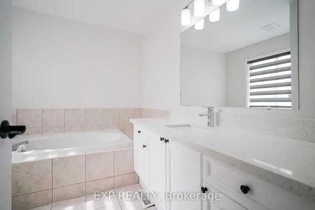 Additional image 19 of 668 Hamilton Cres