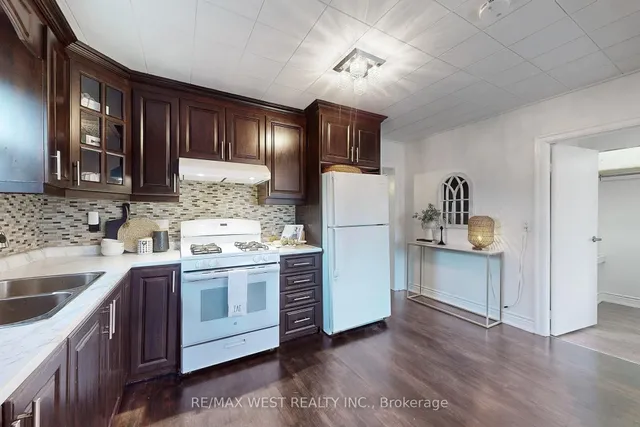 Additional image 10 of 14 Byng Ave