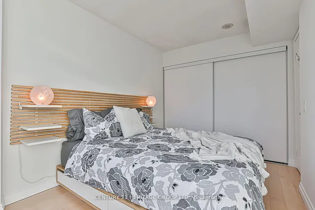 Additional image 9 of 30 Harrison Garden Blvd Unit 701