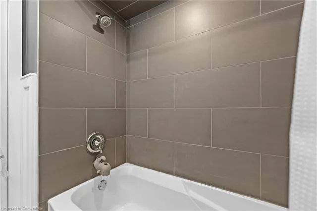 Additional image 24 of 26 Waterbury Dr