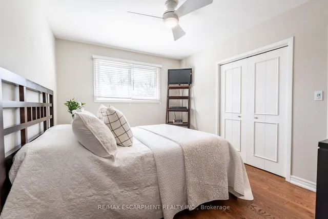 Additional image 27 of 648 THORNWOOD Ave