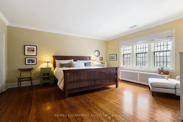 Additional image 22 of 2 Oak Knoll Dr