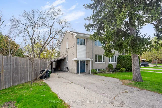 2 Cabot Crt