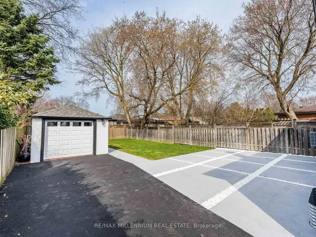 Additional image 44 of 24 Treeview Dr