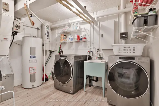 Additional image 32 of 142 Pears Ave Unit A9