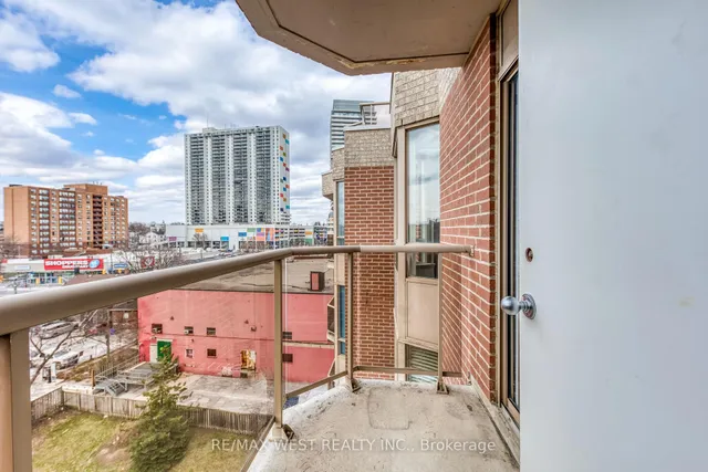 Additional image 26 of 2088 Lawrence Ave Unit 710