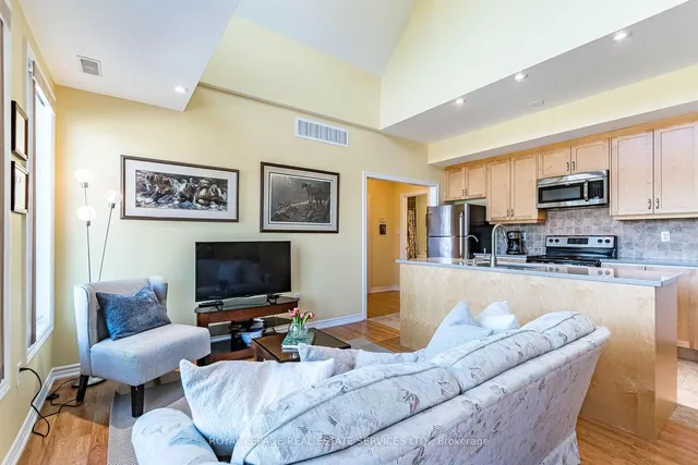 Additional image 33 of 960 Bloor St Unit 204