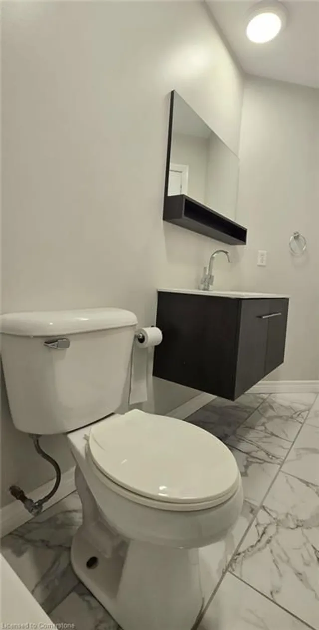 Additional image 30 of 135 James St Unit 1112