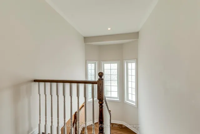 Additional image 23 of 5331 Applegarth Dr