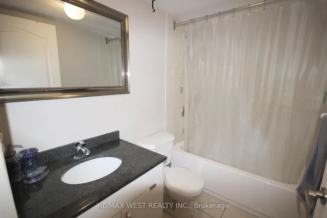 Additional image 11 of 7405 Goreway Dr Unit 202