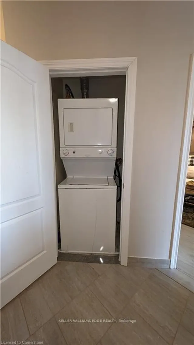 Additional image 24 of 135 James St Unit 115