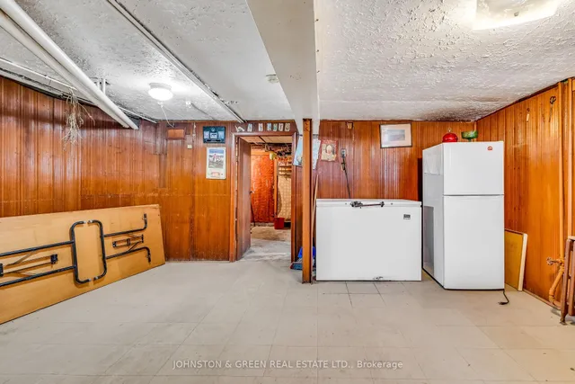 Additional image 31 of 416 Mortimer Ave