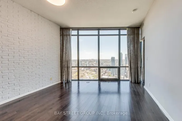 Additional image 15 of 832 Bay St Unit 4804