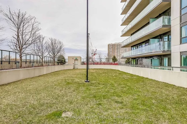 Additional image 24 of 8 Trent Ave Unit 321