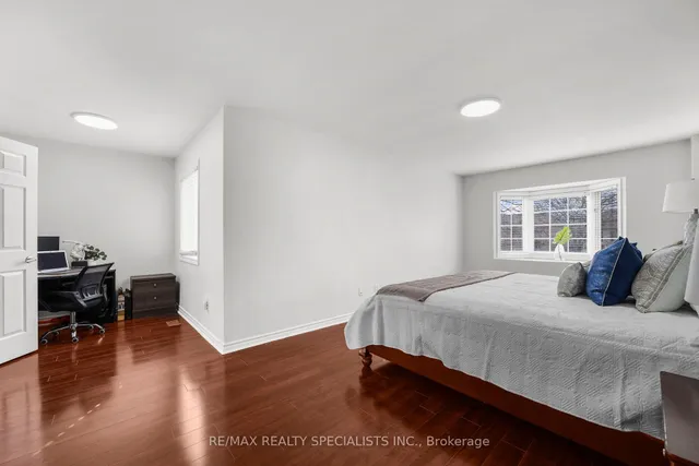 Additional image 16 of 51 Rain Lily Lane