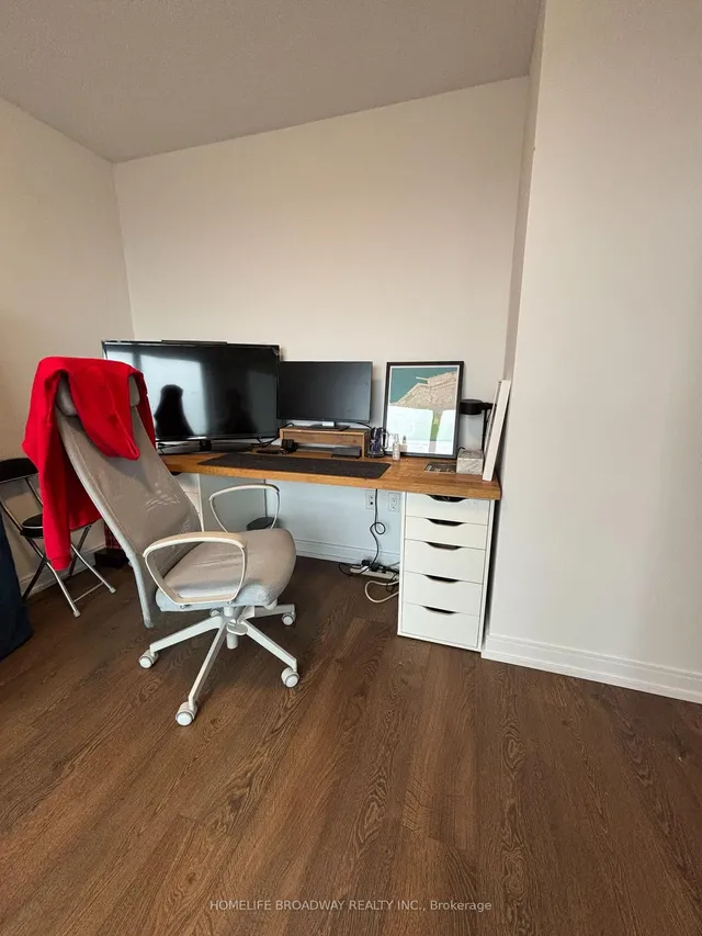 Additional image 14 of 275 Village Green Sq Unit 2718