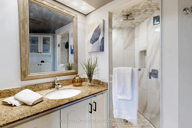 Additional image 22 of 20 Dean Park Unit 401