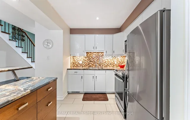 Additional image 16 of 93 Collins Cres