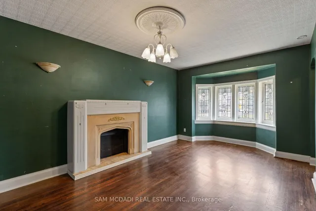 Additional image 12 of 319 Cosburn Ave