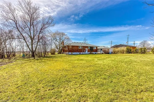 Additional image 44 of 1515 Burloak Dr