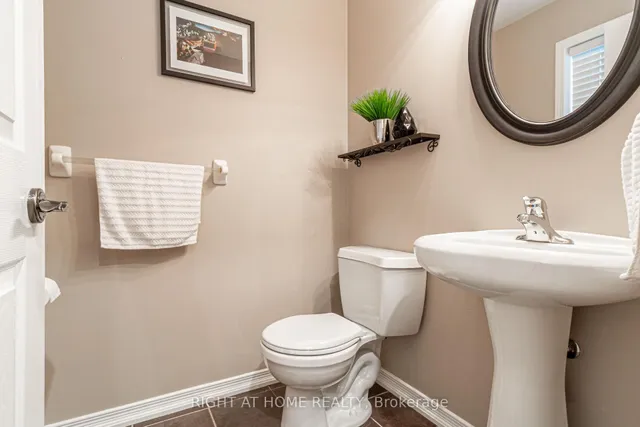 Additional image 15 of 4229 Cole Cres