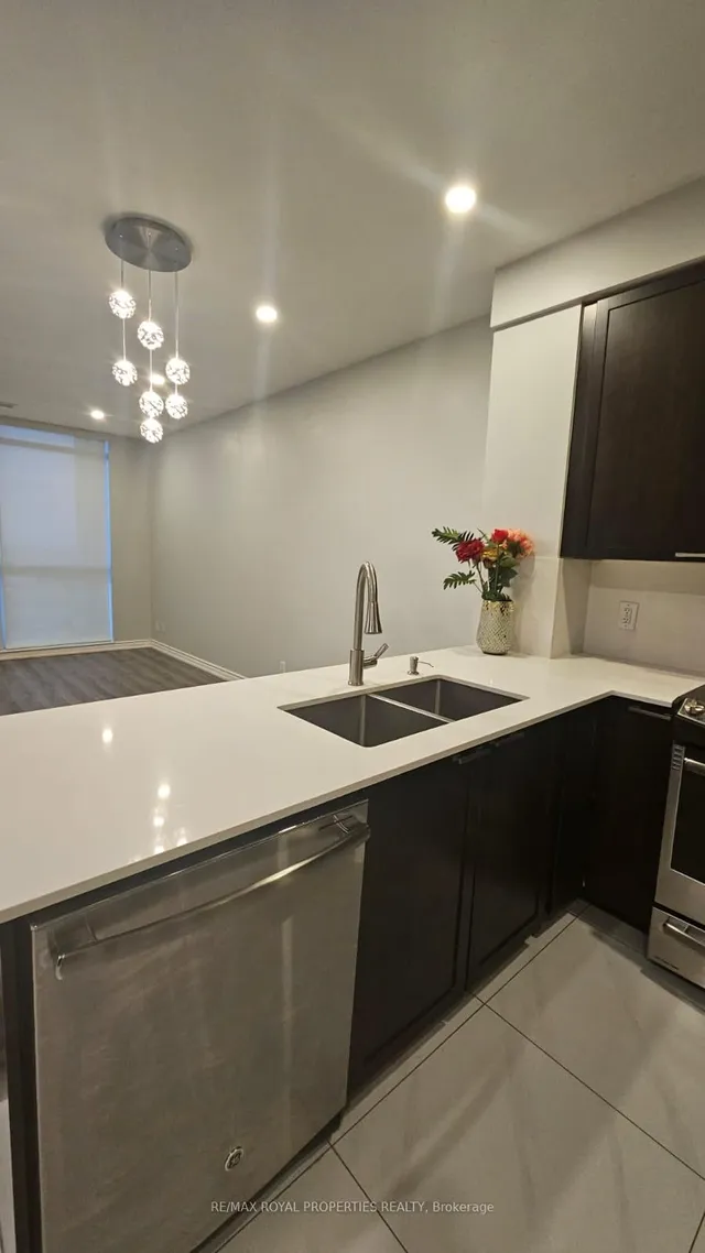 Additional image 13 of 1328 Birchmount Rd Unit Ph01