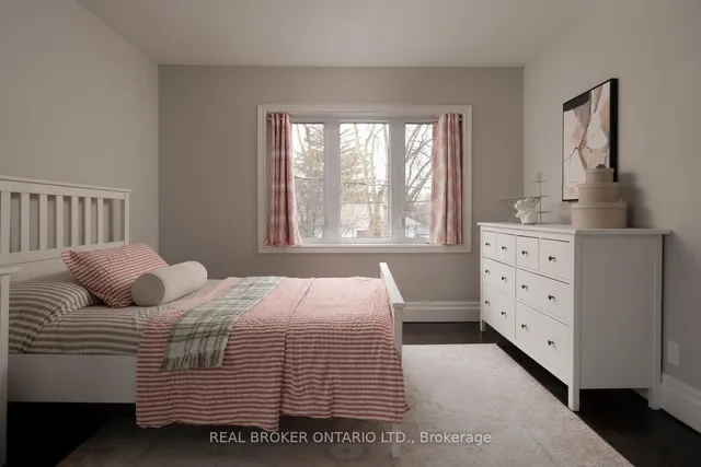 Additional image 27 of 23 Twenty Eighth St