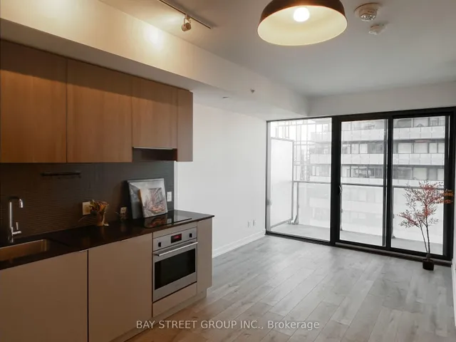 Additional image 5 of 161 Roehampton Ave Unit 2707