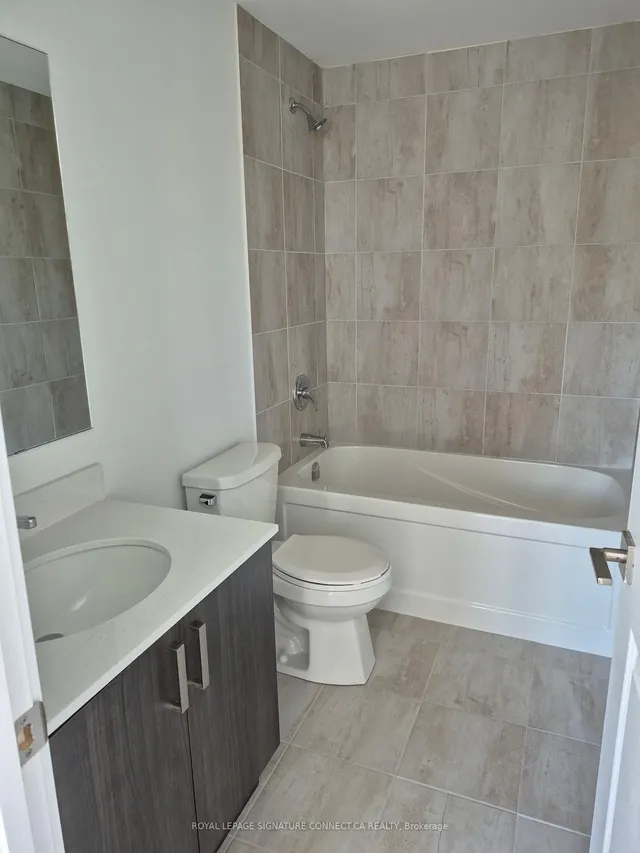 Additional image 7 of 4045 Hickory Dr Unit 19