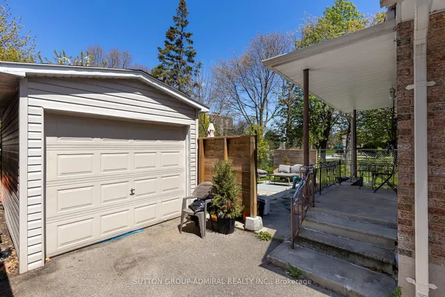 Additional image 16 of 1052 Glengrove Ave