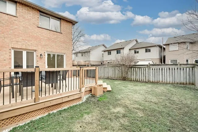 Additional image 26 of 453 Taylor Cres