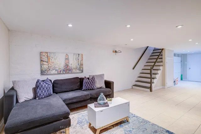 Additional image 32 of 741 Annette St