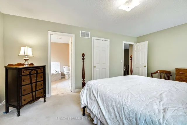 Additional image 28 of 43 Woodlawn Crt