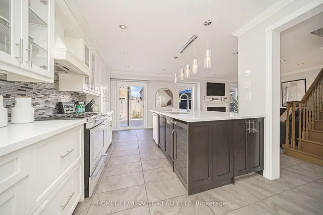 Additional image 19 of 21 National Cres
