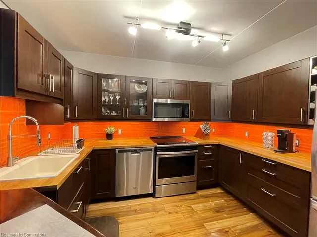 Additional image 9 of 3499 Upper Middle Rd Unit 110