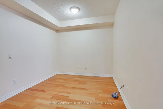 Additional image 8 of 5229 Dundas St Unit 1603