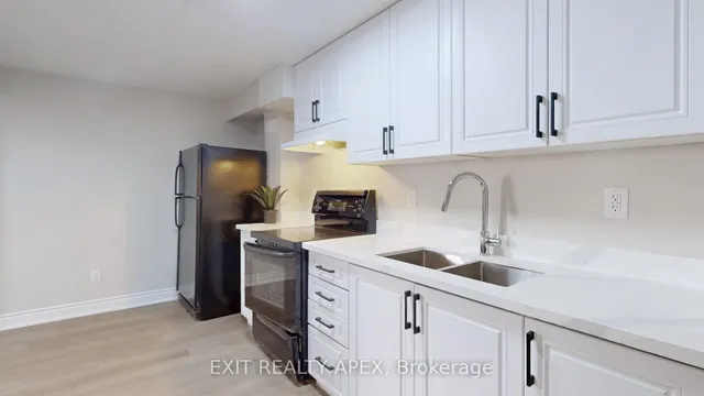 Additional image 42 of 77 Commodore Dr