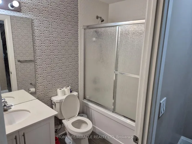 Additional image 10 of 45 Yorkland Blvd Unit 209