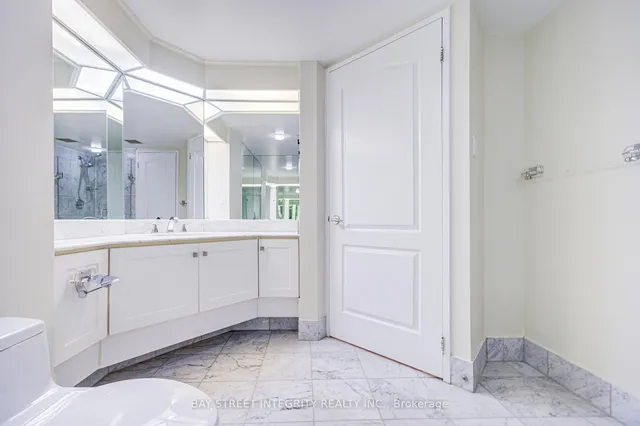 Additional image 36 of 38 Elm St Unit 2606