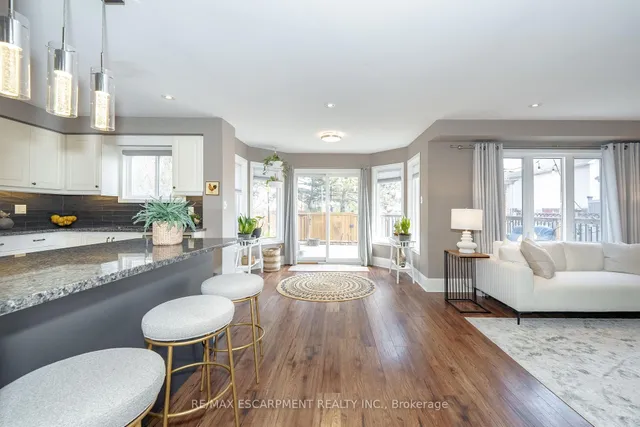 Additional image 24 of 2485 Newport St