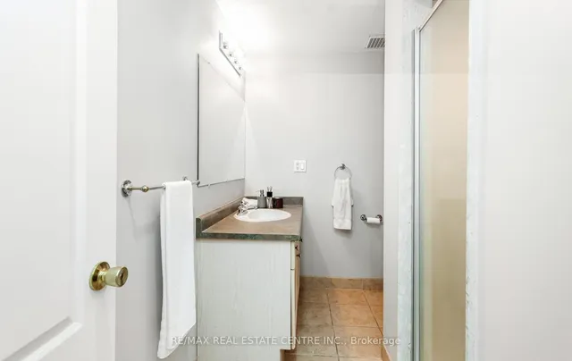 Additional image 46 of 1731 Riverbrook Cres