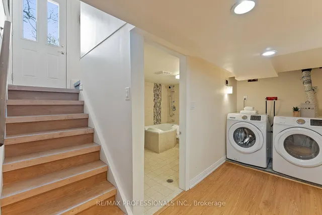 Additional image 29 of 10 Woodbury Pl