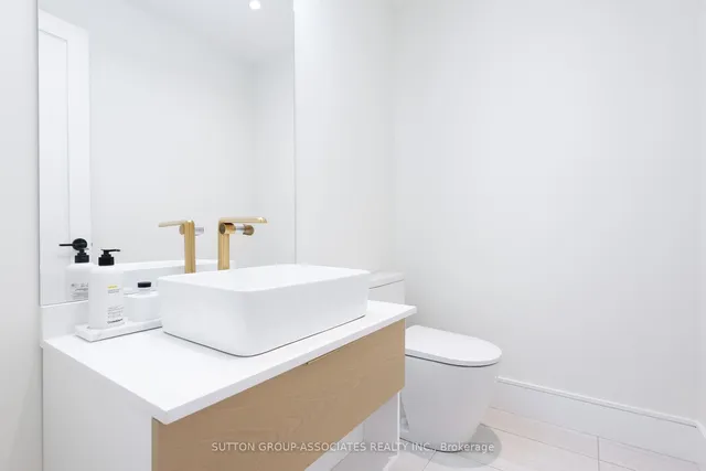 Additional image 12 of 33 Lanark Ave